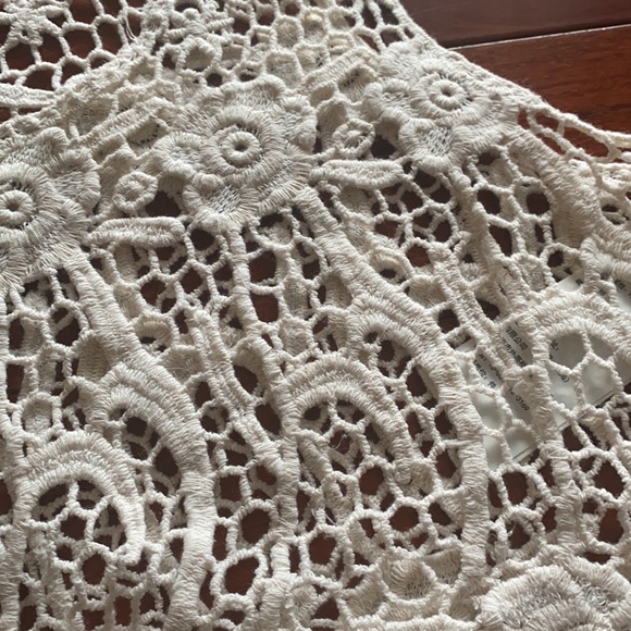 Hollister Lace Crochet Coverup Crop Top - Picture 4 of 5